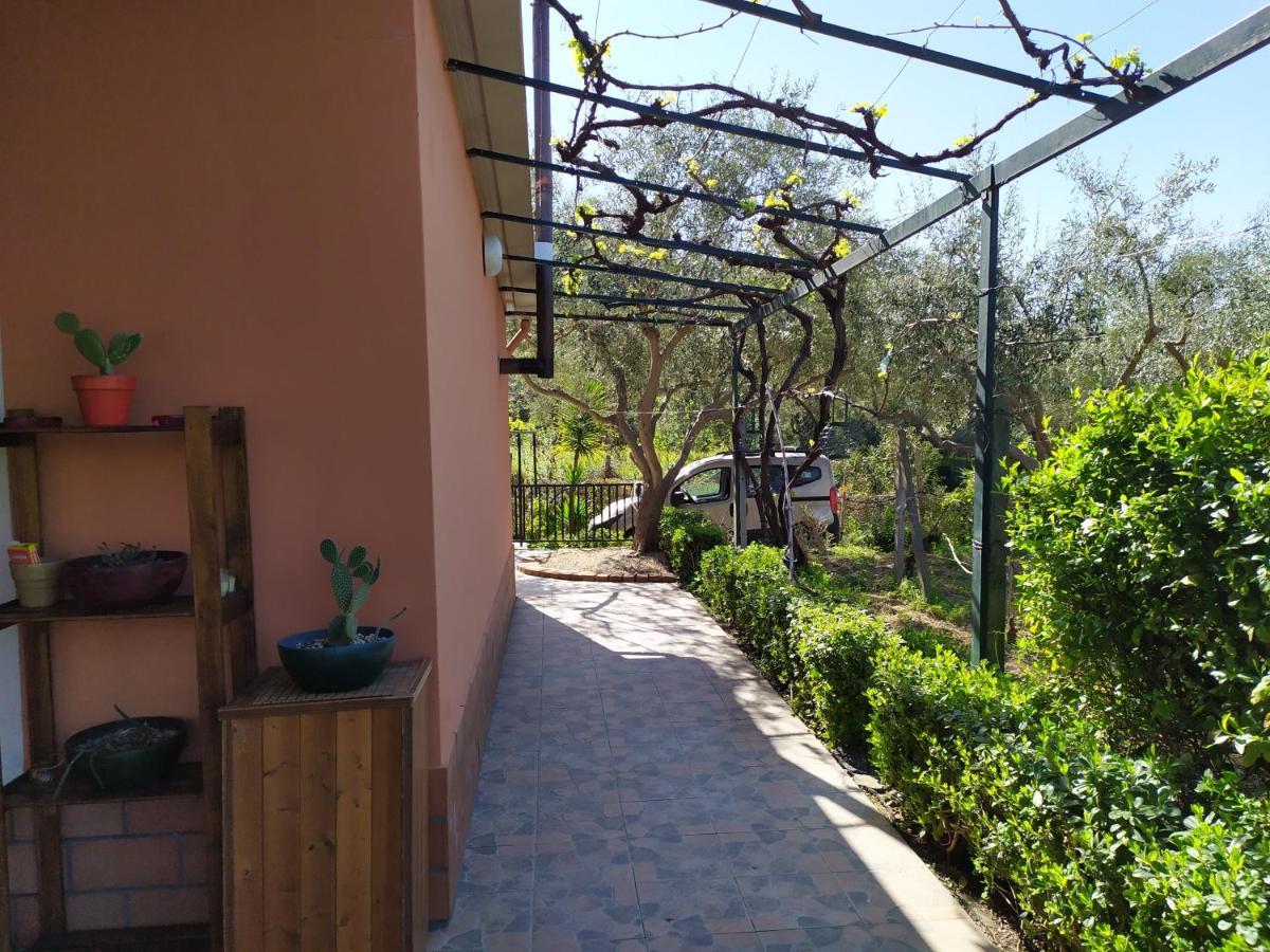 Il Vigneto "Cottage" Gaggi Kültér fotó