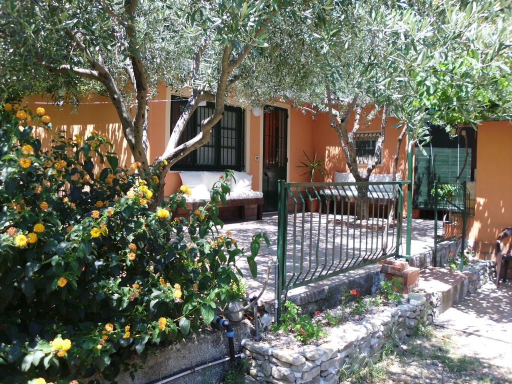 Il Vigneto "Cottage" Gaggi Szoba fotó